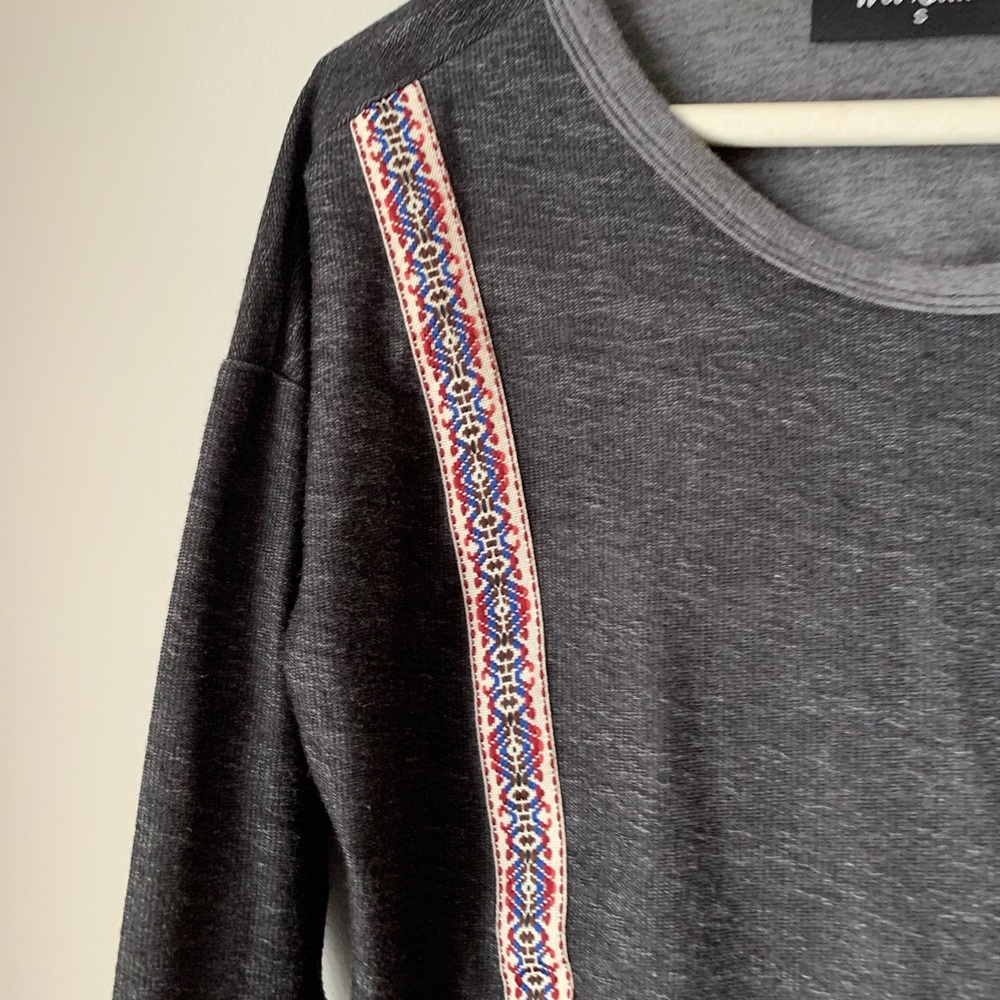 NWOT pattern lightweight crewneck - Picture 2 of 5